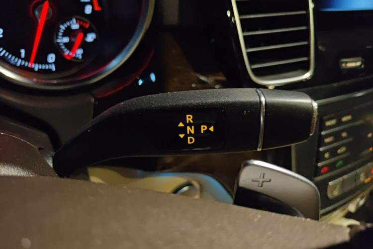 Used Mercedes-Benz GLS 2018 GLS 400 4MATIC Dynamic Model Gear Lever
