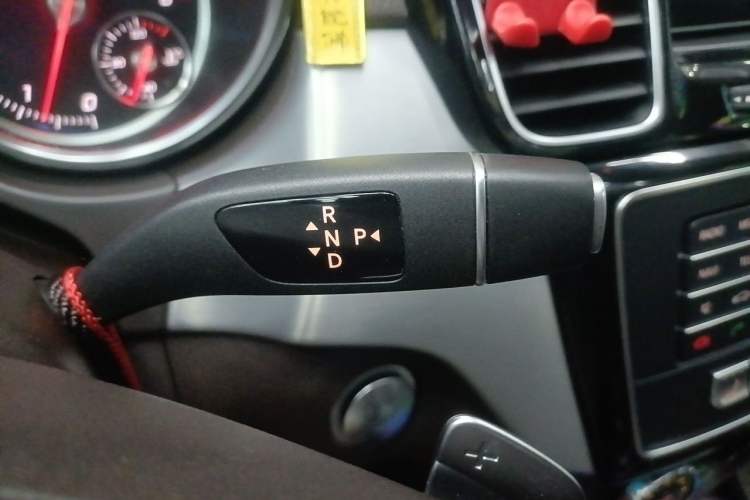Used Mercedes-Benz GLS 2018 Facelift GLS 320 4MATIC Gear Lever