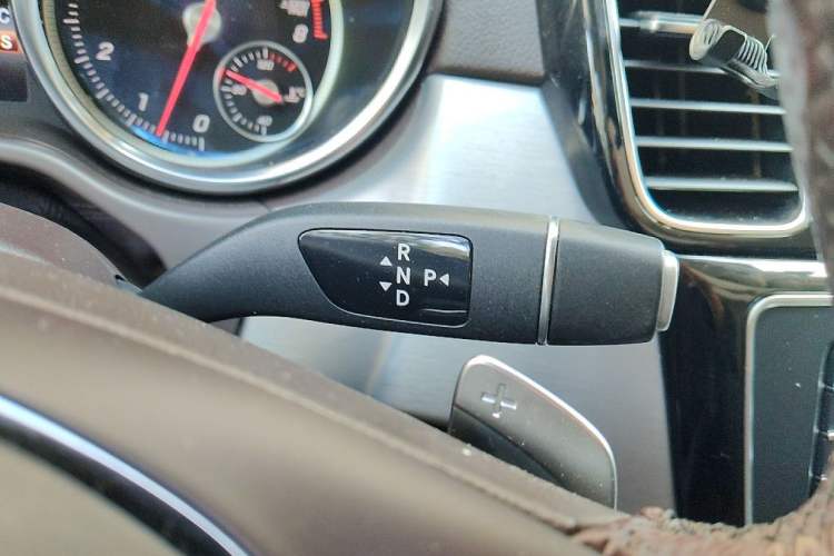 Used Mercedes-Benz GLS 2018 Facelift GLS 320 4MATIC Gear Lever