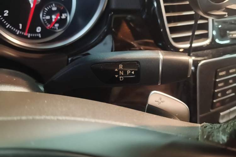 Used Mercedes-Benz GLS 2018 Refreshed GLS 400 4MATIC Dynamic Edition Gear Lever