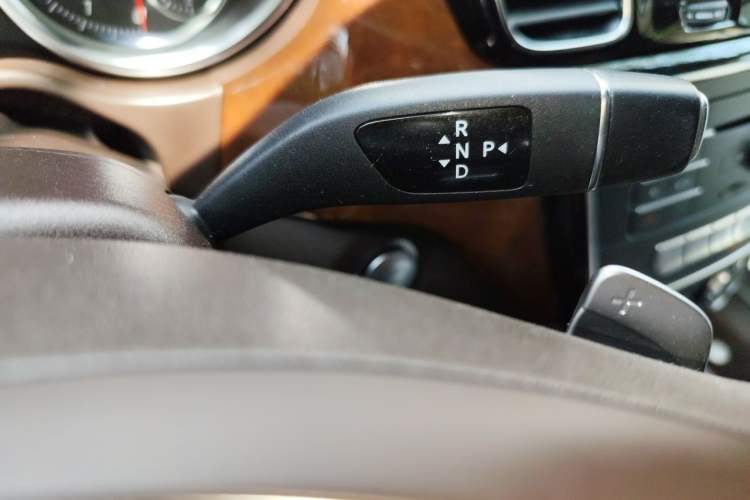 Used Mercedes-Benz GLS  Gear Lever