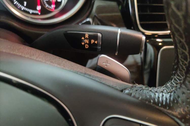 Used Mercedes-Benz GLS 2018 Refreshed GLS 400 4MATIC Dynamic Edition Gear Lever