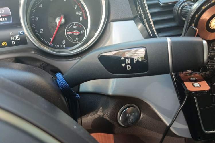 Used Mercedes-Benz GLS 2018 Facelift GLS 320 4MATIC Gear Lever