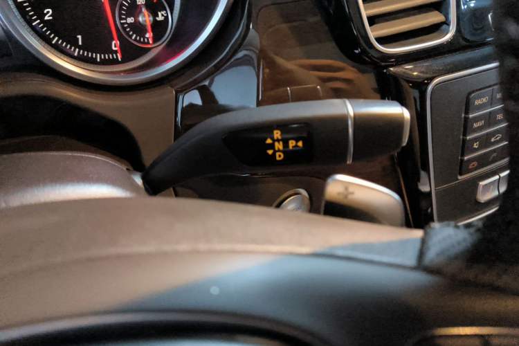 Used Mercedes-Benz GLS 2018 Refreshed GLS 400 4MATIC Dynamic Edition Gear Lever