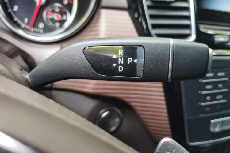 Used Mercedes-Benz GLS 2018 Refreshed GLS 400 4MATIC Dynamic Edition Gear Lever