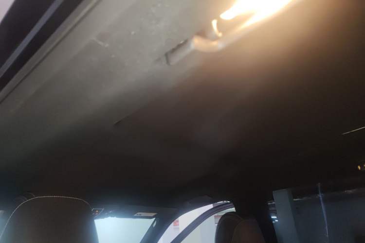 Used Mercedes-Benz GLS  Headliner