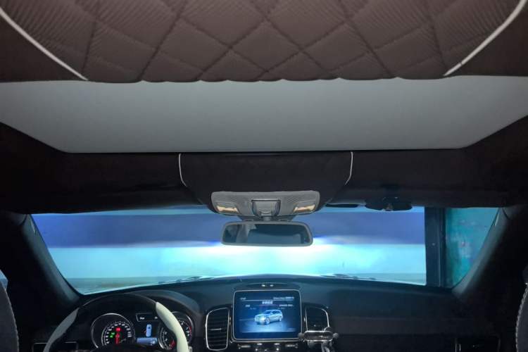 Used Mercedes-Benz GLS 2018 Refreshed GLS 400 4MATIC Dynamic Edition Headliner