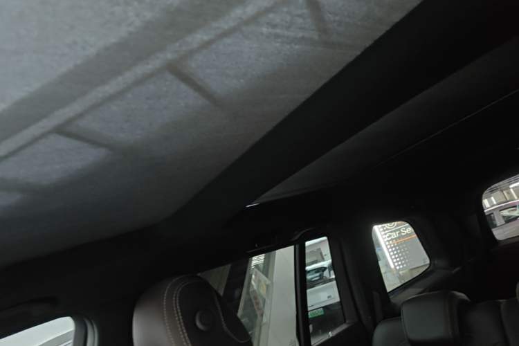 Used Mercedes-Benz GLS 2018 Refreshed GLS 400 4MATIC Dynamic Edition Headliner