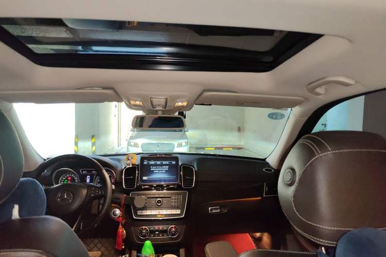 Used Mercedes-Benz GLS 2018 Refreshed GLS 400 4MATIC Dynamic Edition Headliner