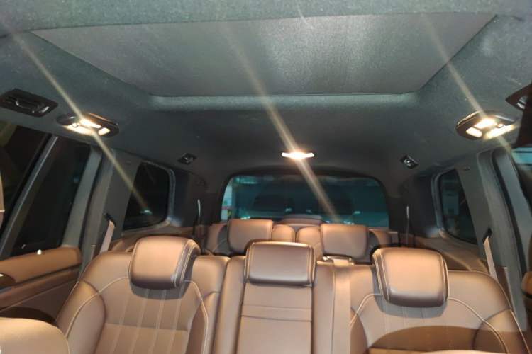 Used Mercedes-Benz GLS 2018 Refreshed GLS 400 4MATIC Dynamic Edition Headliner