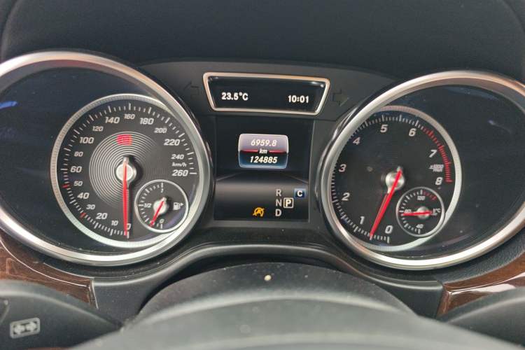 Used Mercedes-Benz GLS  Instrument Cluster