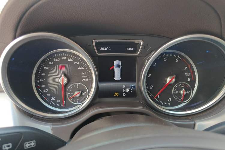 Used Mercedes-Benz GLS 2018 Facelift GLS 320 4MATIC Instrument Cluster