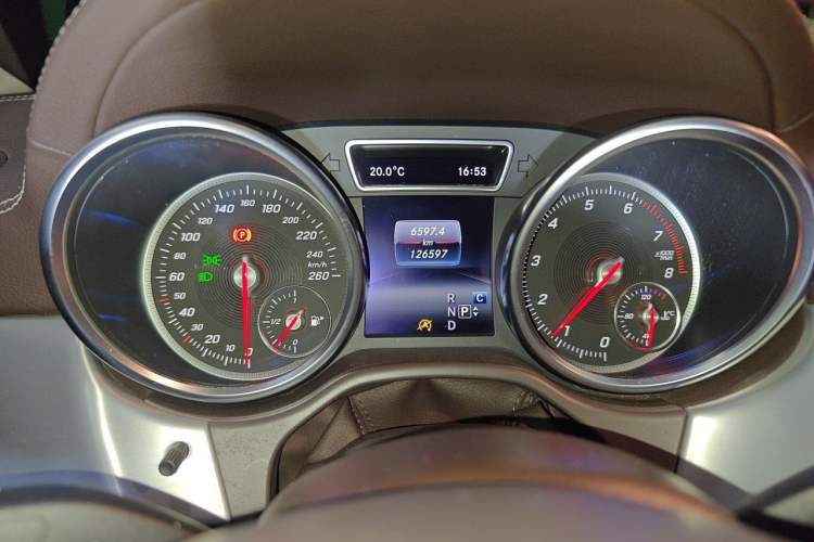 Used Mercedes-Benz GLS 2018 Facelift GLS 320 4MATIC Instrument Cluster