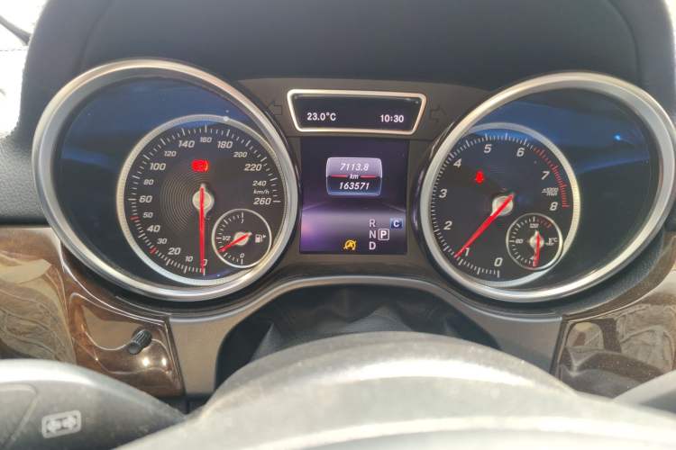 Used Mercedes-Benz GLS 2018 Refreshed GLS 400 4MATIC Dynamic Edition Instrument Cluster