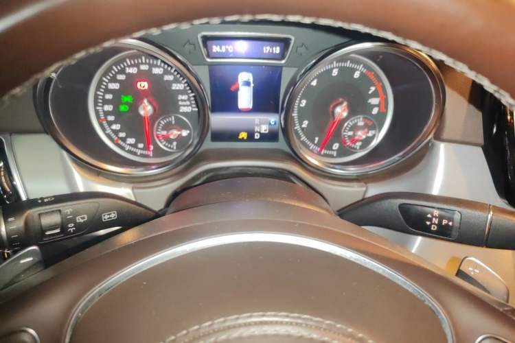 Used Mercedes-Benz GLS 2018 Facelift GLS 320 4MATIC Instrument Cluster