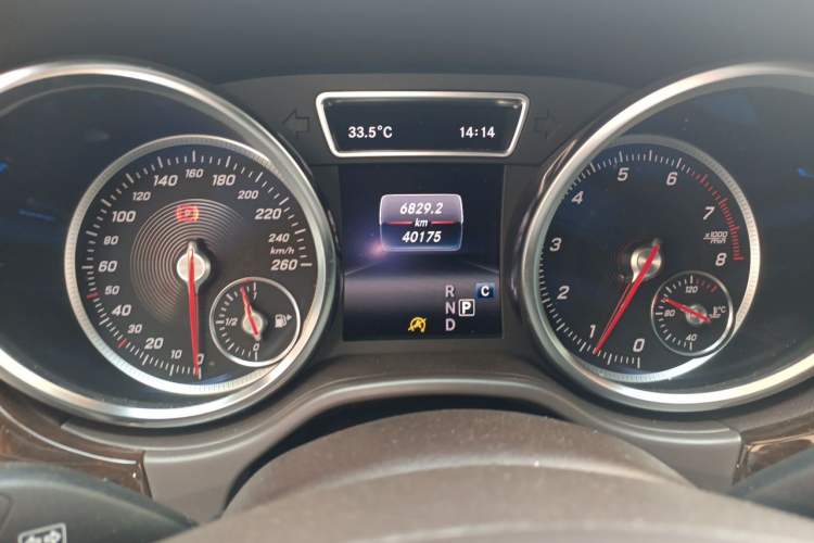 Used Mercedes-Benz GLS 2018 Refreshed GLS 400 4MATIC Dynamic Edition Instrument Cluster