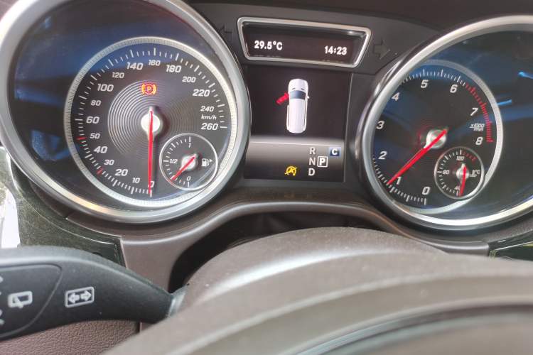 Used Mercedes-Benz GLS 2018 Facelift GLS 320 4MATIC Instrument Cluster