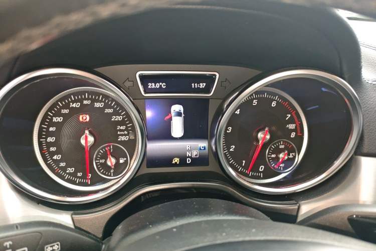 Used Mercedes-Benz GLS 2018 Facelift GLS 320 4MATIC Instrument Cluster
