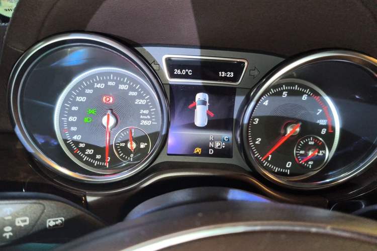 Used Mercedes-Benz GLS 2018 Refreshed GLS 400 4MATIC Dynamic Edition Instrument Cluster