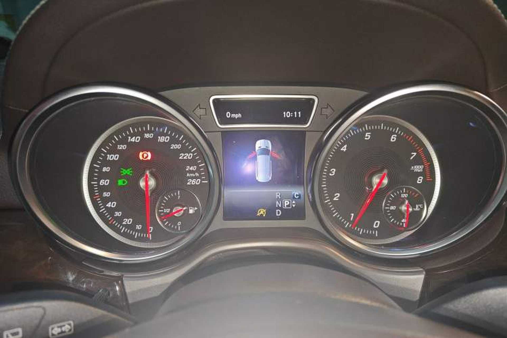 Used Mercedes-Benz GLS 2018 Refreshed GLS 400 4MATIC Dynamic Edition Instrument Cluster