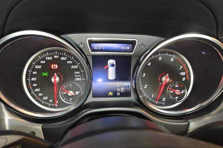 Used Mercedes-Benz GLS 2018 GLS 320 4MATIC Instrument Cluster