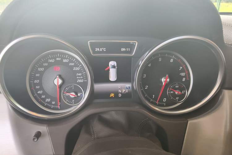 Used Mercedes-Benz GLS 2018 Facelift GLS 320 4MATIC Instrument Cluster