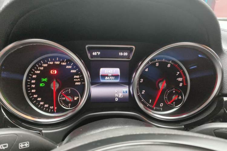 Used Mercedes-Benz GLS  Instrument Cluster