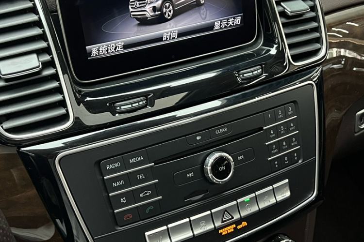 Used Mercedes-Benz GLS 2018 Refreshed GLS 400 4MATIC Dynamic Edition Interior 10