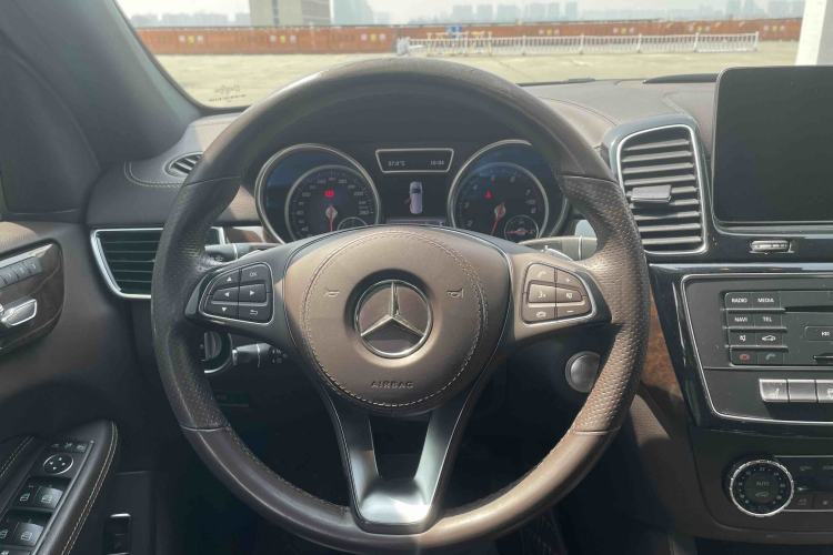Used Mercedes-Benz GLS 2018 Refreshed GLS 400 4MATIC Dynamic Edition Interior 2