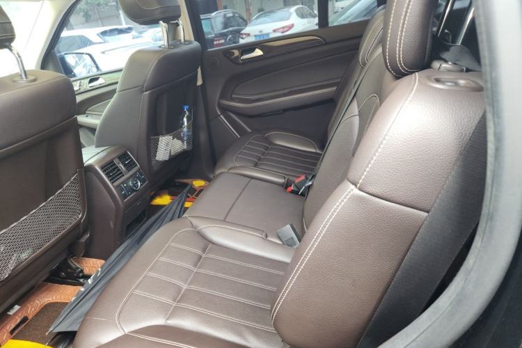 Used Mercedes-Benz GLS 2018 Refreshed GLS 400 4MATIC Dynamic Edition Interior 4