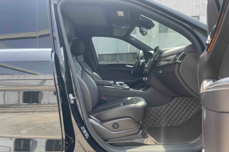 Used Mercedes-Benz GLS 2018 Refreshed GLS 400 4MATIC Dynamic Edition Interior 5