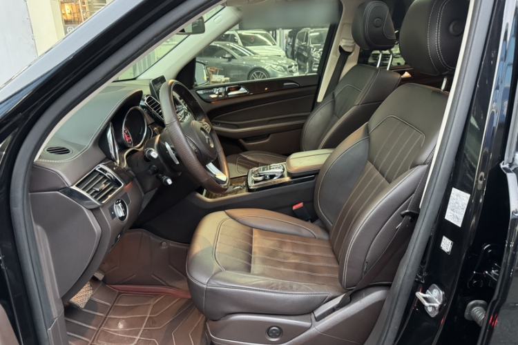 Used Mercedes-Benz GLS 2018 Refreshed GLS 400 4MATIC Dynamic Edition Interior 6
