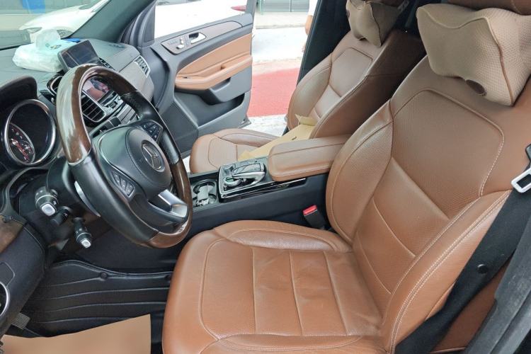 Used Mercedes-Benz GLS 2018 GLS 400 4MATIC Luxury Model Left Front Seat