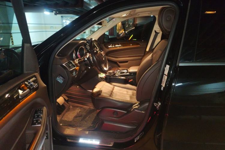 Used Mercedes-Benz GLS 2018 Refreshed GLS 400 4MATIC Dynamic Edition Left Front Seat