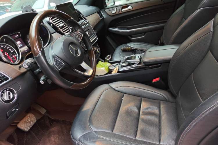 Used Mercedes-Benz GLS 2018 GLS 400 4MATIC Luxury Model Left Front Seat