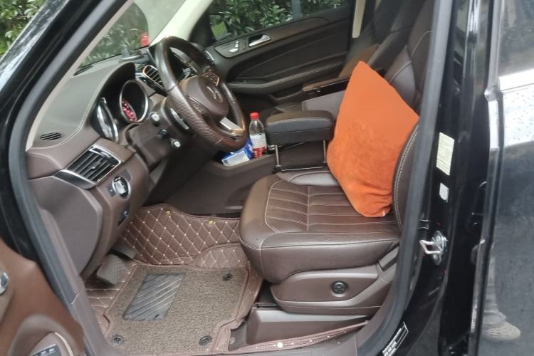 Used Mercedes-Benz GLS 2018 GLS 400 4MATIC Dynamic Model Left Front Seat
