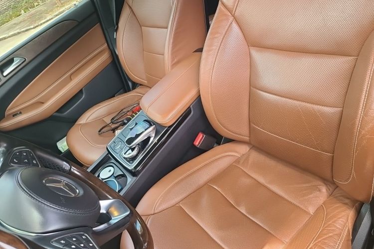 Used Mercedes-Benz GLS 2018 Restyled GLS 400 4MATIC Luxury Edition Left Front Seat