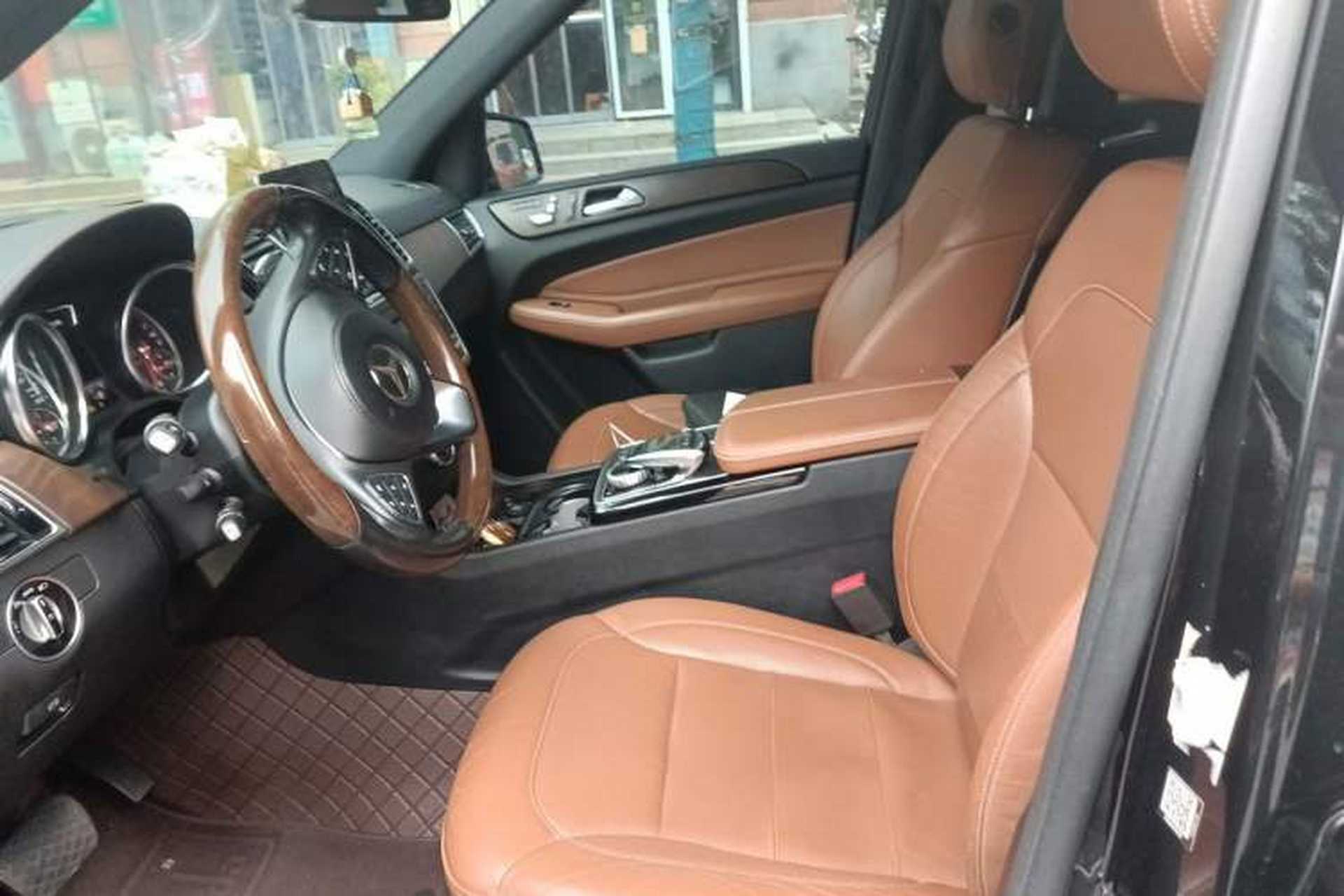 Used Mercedes-Benz GLS 2018 Restyled GLS 400 4MATIC Luxury Edition Left Front Seat