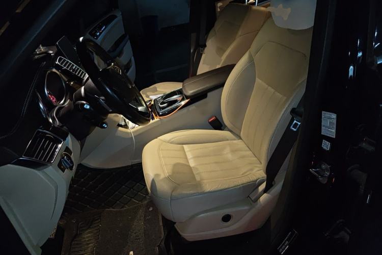 Used Mercedes-Benz GLS 2018 GLS 400 4MATIC Dynamic Model Left Front Seat