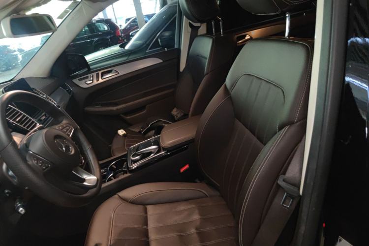 Used Mercedes-Benz GLS 2018 GLS 320 4MATIC Left Front Seat