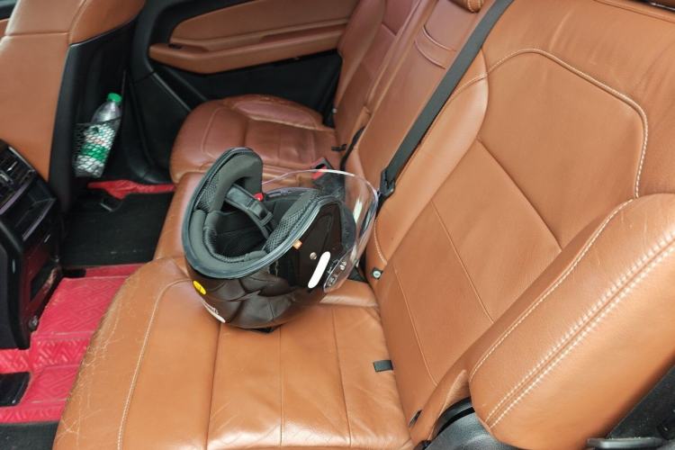 Used Mercedes-Benz GLS  Left Rear Seat