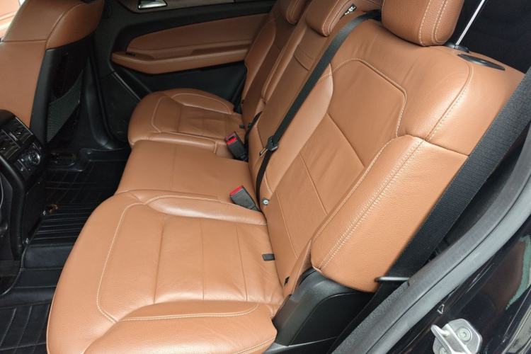 Used Mercedes-Benz GLS 2018 GLS 400 4MATIC Luxury Model Left Rear Seat