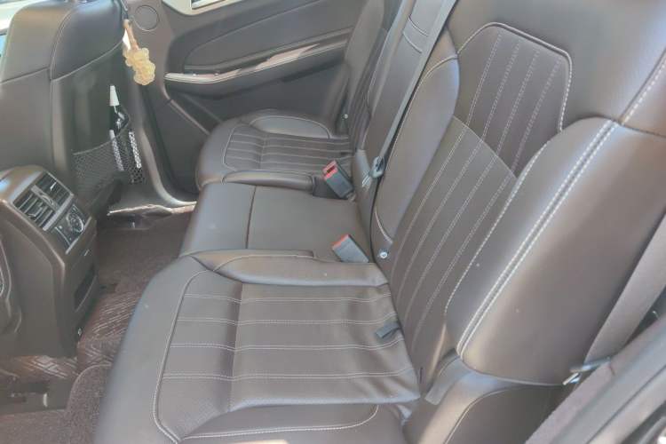 Used Mercedes-Benz GLS 2018 GLS 320 4MATIC Left Rear Seat