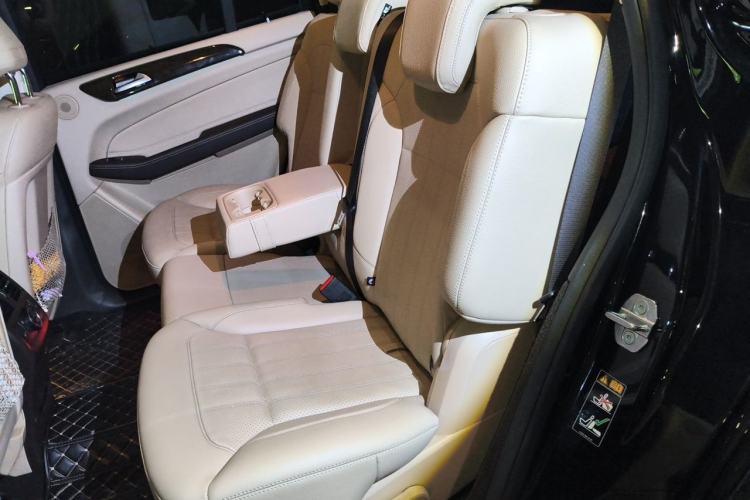 Used Mercedes-Benz GLS 2018 Refreshed GLS 400 4MATIC Dynamic Edition Left Rear Seat