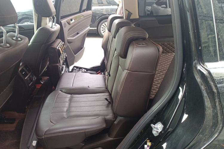 Used Mercedes-Benz GLS 2018 Refreshed GLS 400 4MATIC Dynamic Edition Left Rear Seat