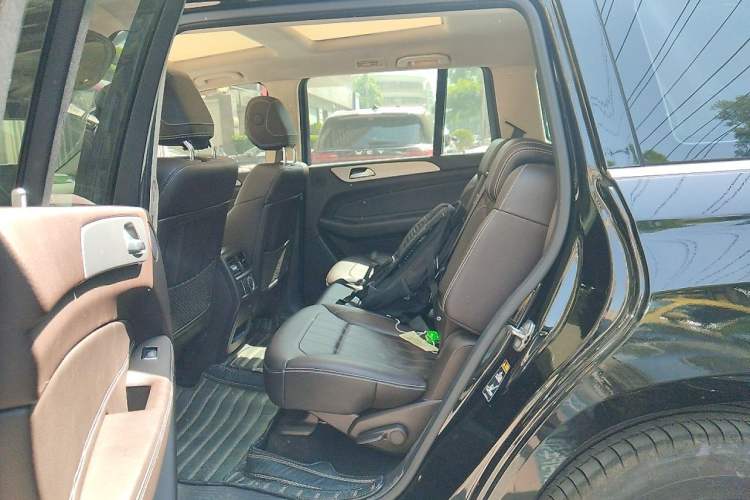 Used Mercedes-Benz GLS 2018 Facelift GLS 320 4MATIC Left Rear Seat