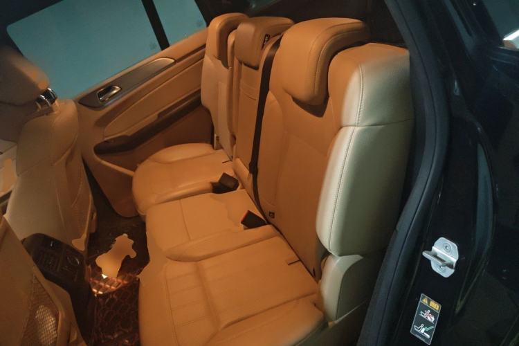 Used Mercedes-Benz GLS 2018 GLS 320 4MATIC Left Rear Seat