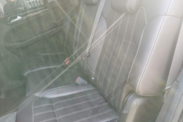 Used Mercedes-Benz GLS 2018 Refreshed GLS 400 4MATIC Dynamic Edition Left Rear Seat
