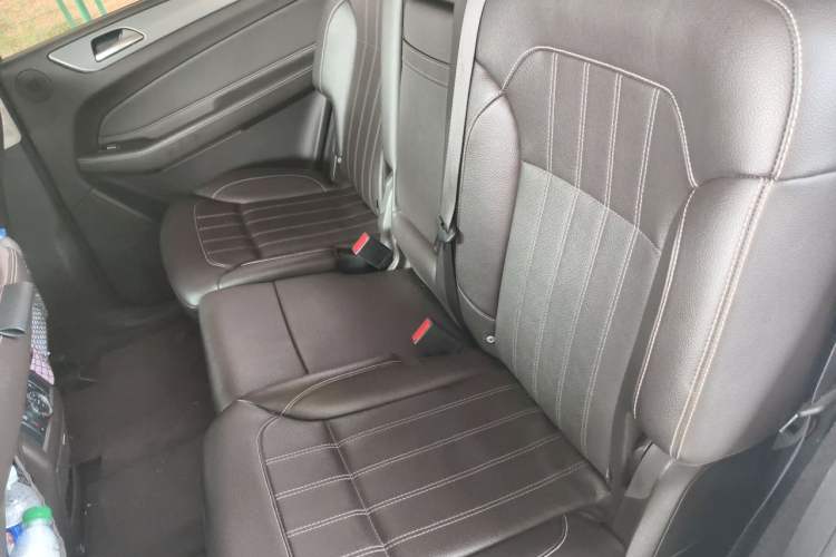 Used Mercedes-Benz GLS 2018 Facelift GLS 320 4MATIC Left Rear Seat