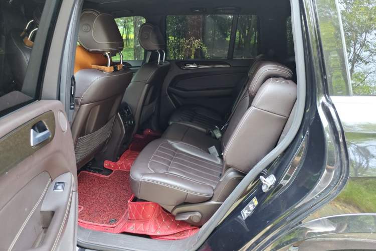 Used Mercedes-Benz GLS 2018 Refreshed GLS 400 4MATIC Dynamic Edition Left Rear Seat
